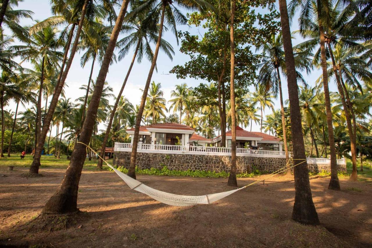 Casa Del Mer By Stayvista - Nearby Beach With, Sea-View Rooms & Coconut Farm Alībāg Esterno foto